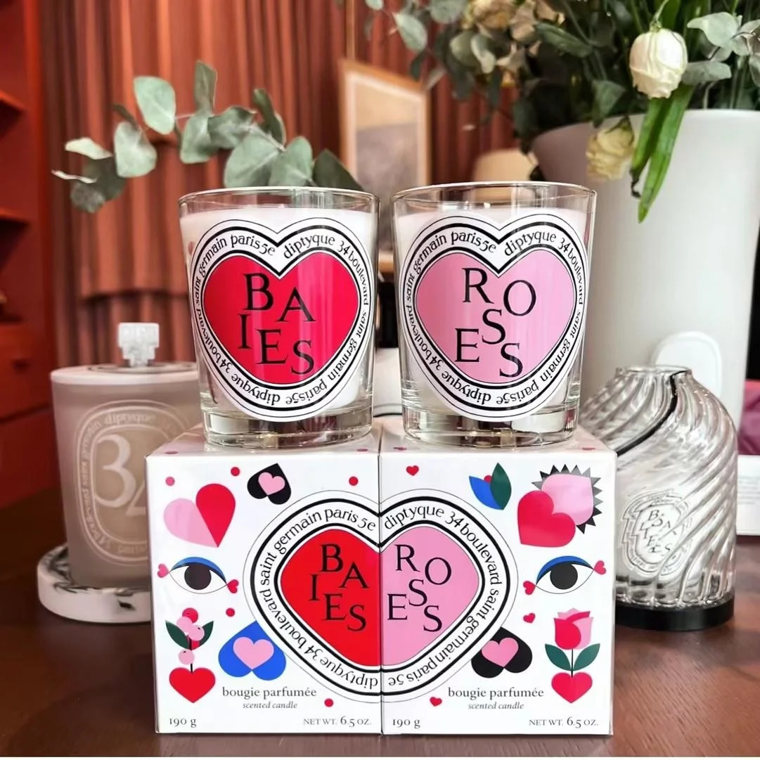 Romantic Limited Diptyques Can - огляд і ціна Coconut Wax Flake